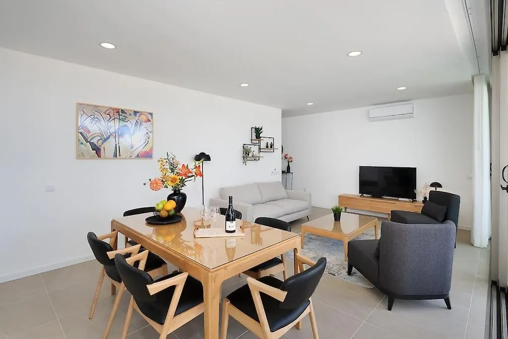 Dalia Modern Apartment Five Minutes To Beach Praia Da Luz 0*,  Portugal
