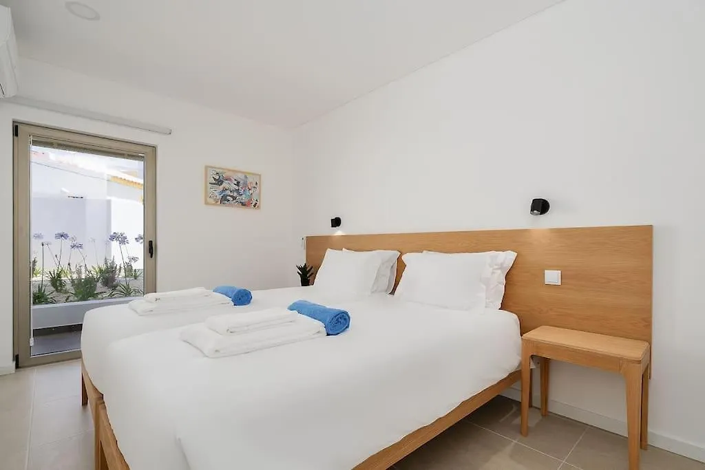 Dalia Modern Apartment Five Minutes To Beach Praia Da Luz 0*,  Portugal